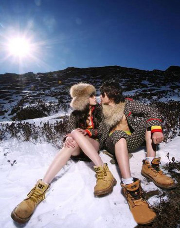 新人如何在冬季拍出理想的浪漫雪景婚纱照