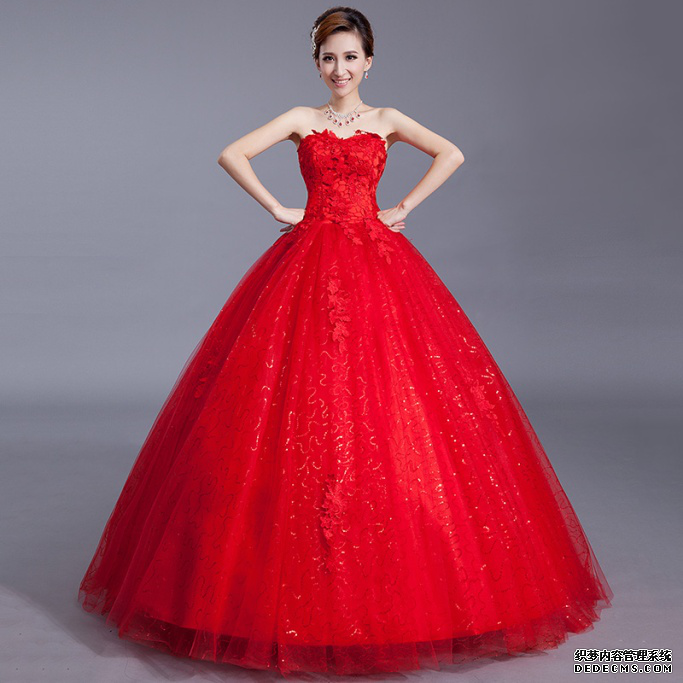 红色婚纱礼服